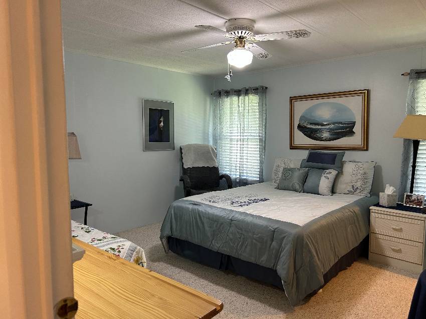7907 Lakeshore Drive a Ellenton, FL Mobile or Manufactured Home for Sale